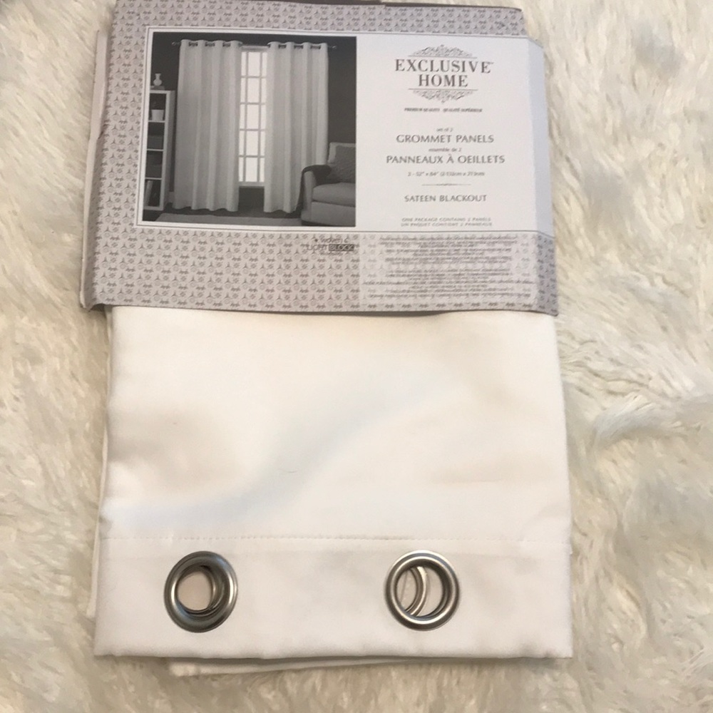 Exclusive home set of 2 panels sateen blackout